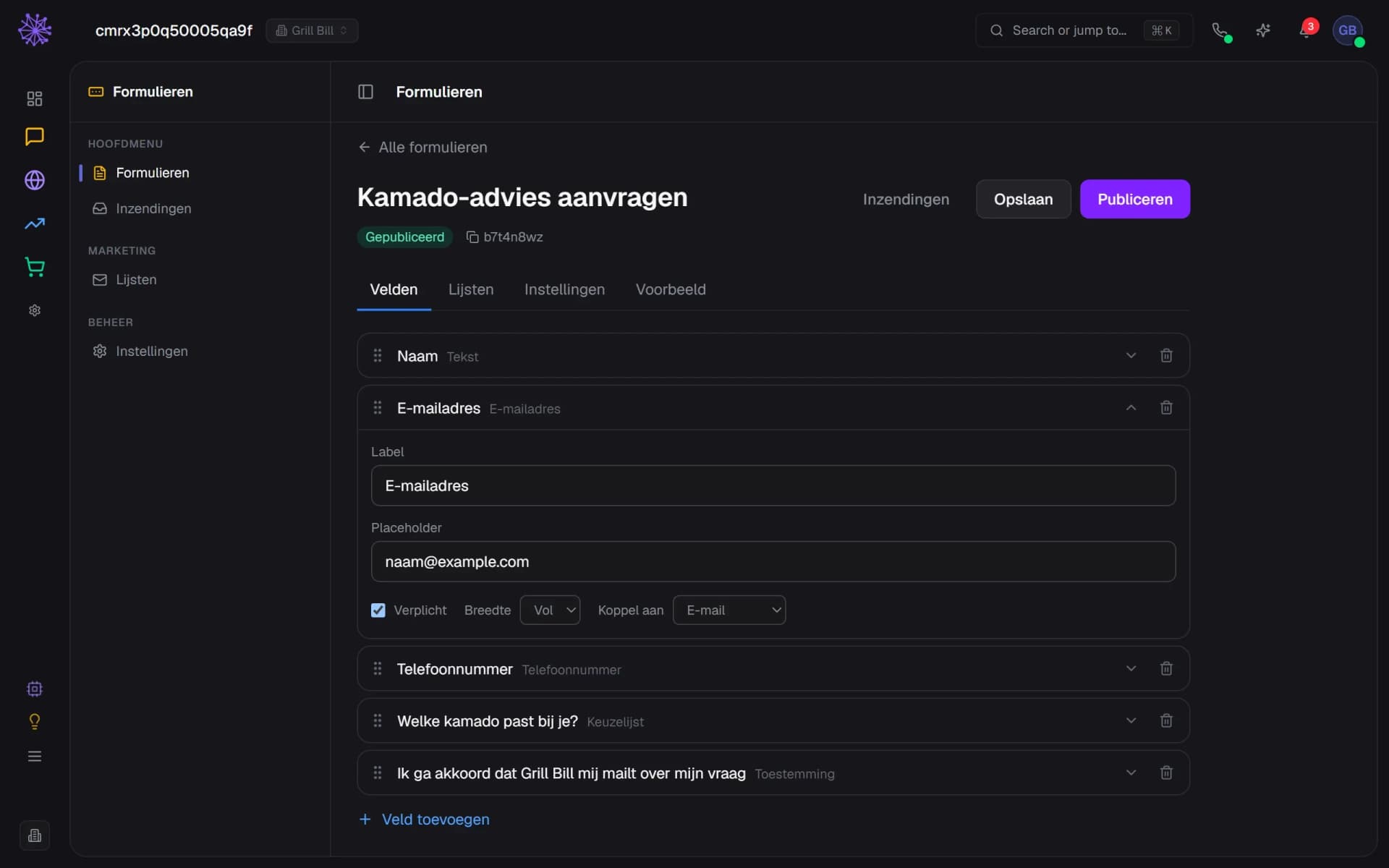 De formulierbouwer met de velden van een kamado-adviesformulier, waarvan het e-mailveld openstaat